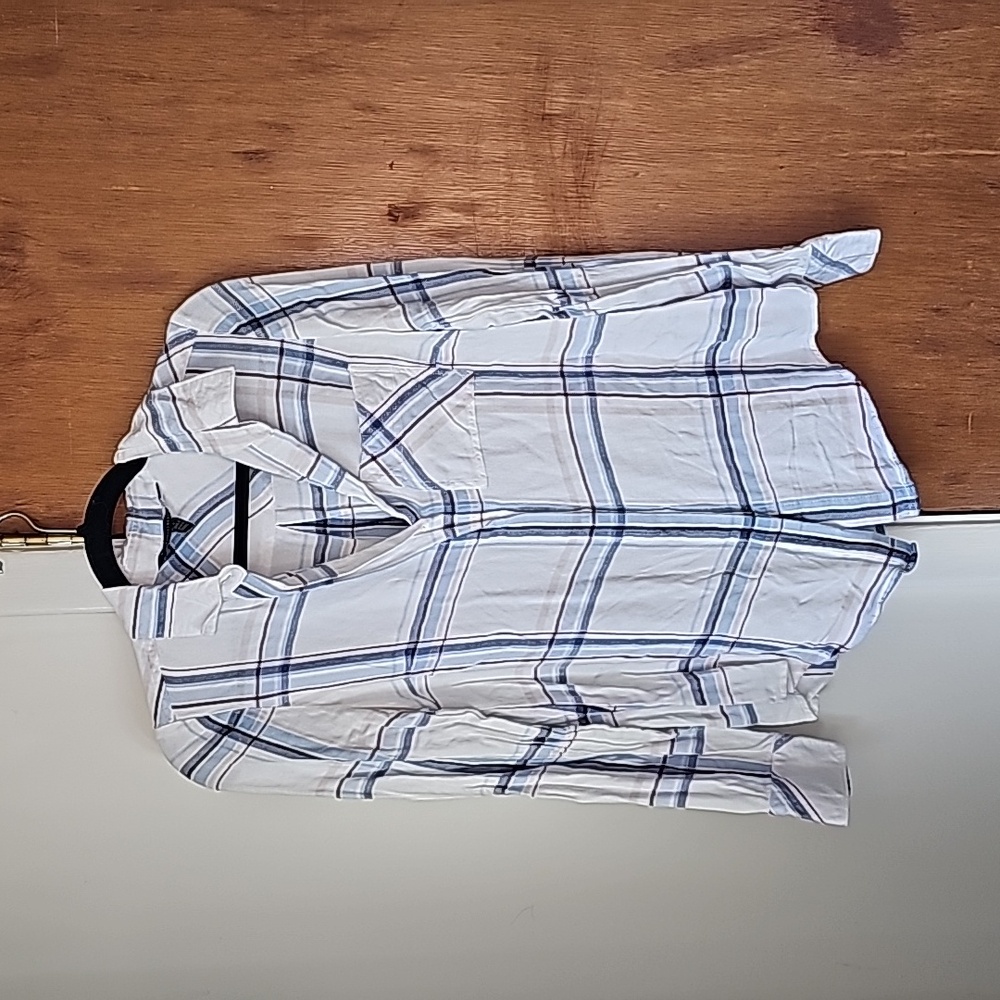 White House Black Market Long-Sleeve Button-down Plaid Striped Shirt